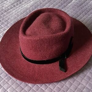 GAP Maroon Fedora Hat with Black Band